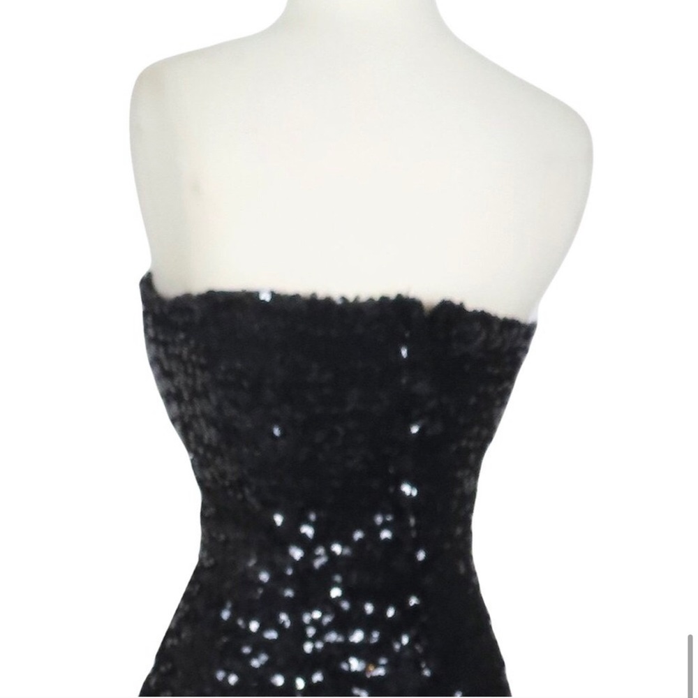 Dress - Picture 4 of 5